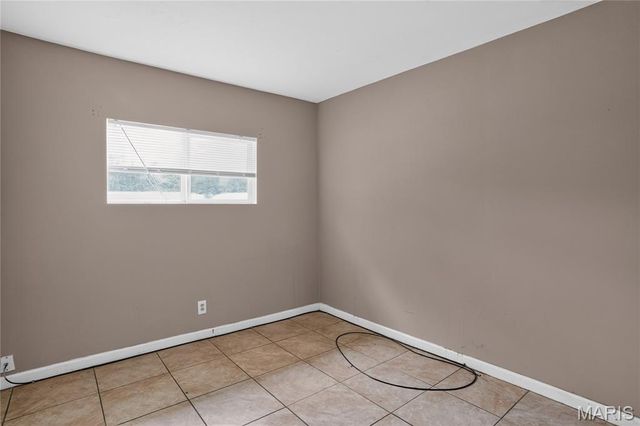 1126 Haley Avenue, St Louis, MO 63121