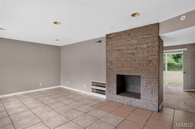 1126 Haley Avenue, St Louis, MO 63121