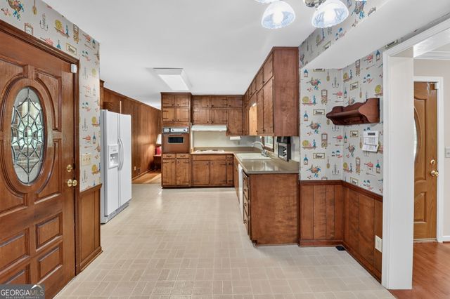 4224 Wheaton Lane, Clarkston, GA 30021