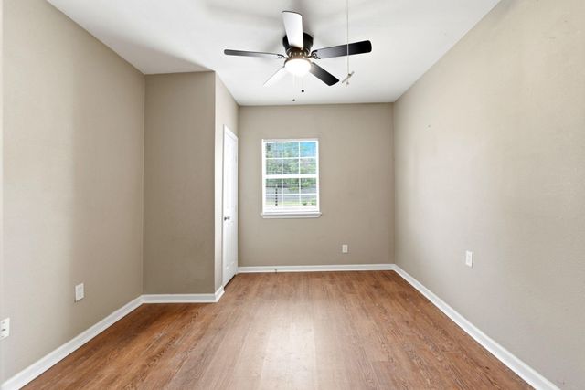 509 Ward Road, Baytown, TX 77520
