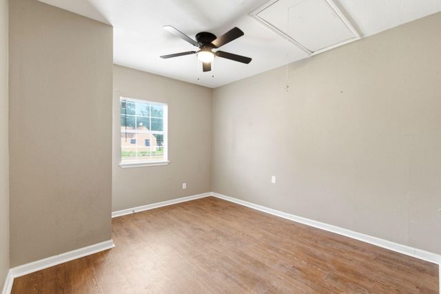 509 Ward Road, Baytown, TX 77520