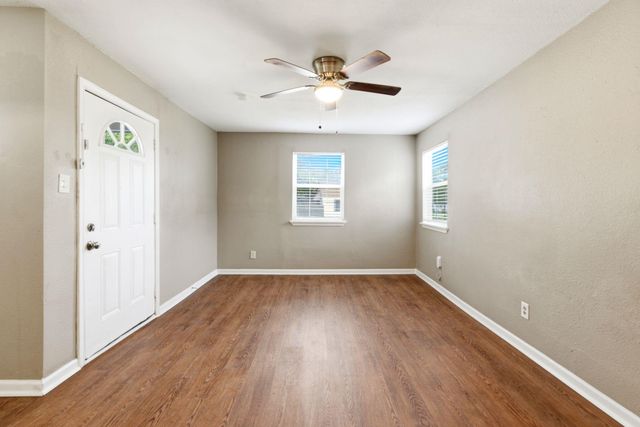 509 Ward Road, Baytown, TX 77520