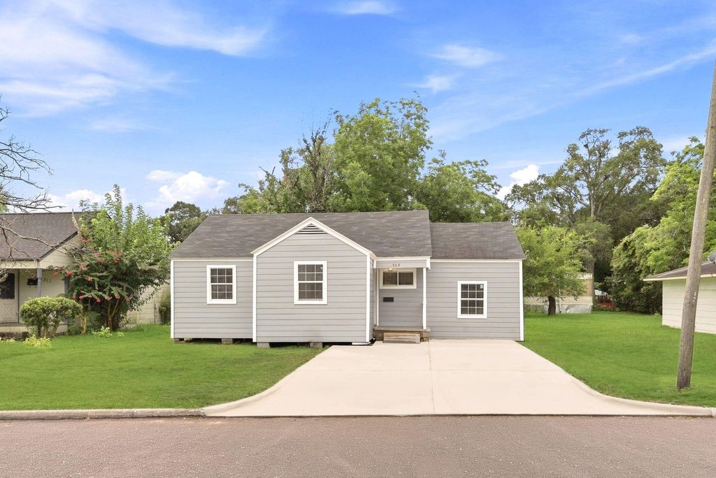 509 Ward Road, Baytown, TX 77520