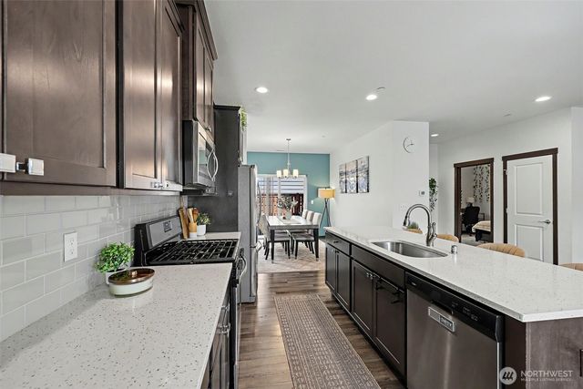 2704 S 120th Place, Burien, WA 98168