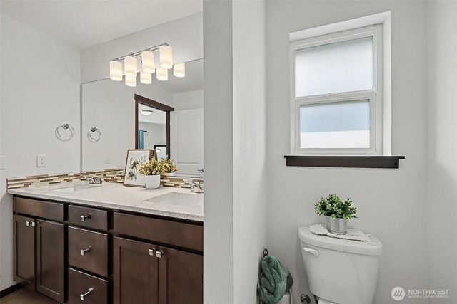 2704 S 120th Place, Burien, WA 98168