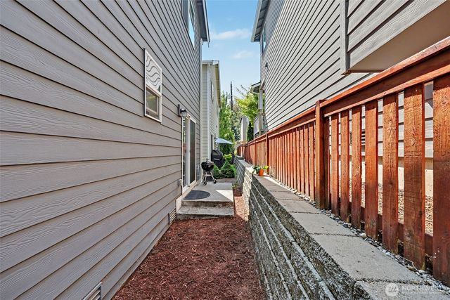 2704 S 120th Place, Burien, WA 98168