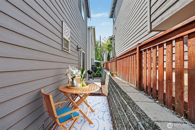 2704 S 120th Place, Burien, WA 98168