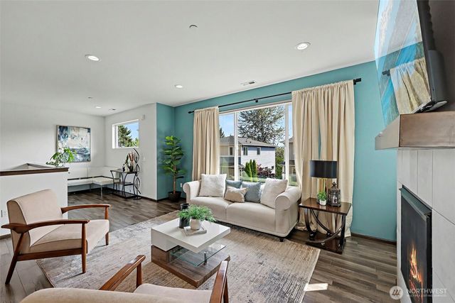 2704 S 120th Place, Burien, WA 98168