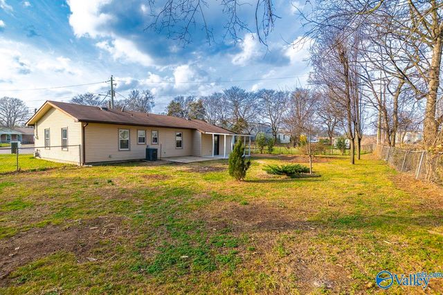 2902 Alhambra Circle, Huntsville, AL 35805