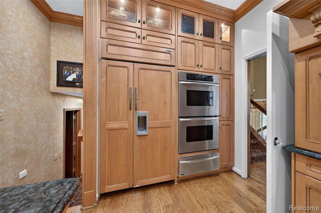 7115 Paterese Drive, Bloomfield Hills, MI 48301
