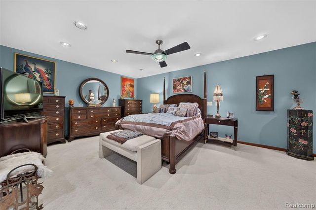 7115 Paterese Drive, Bloomfield Hills, MI 48301