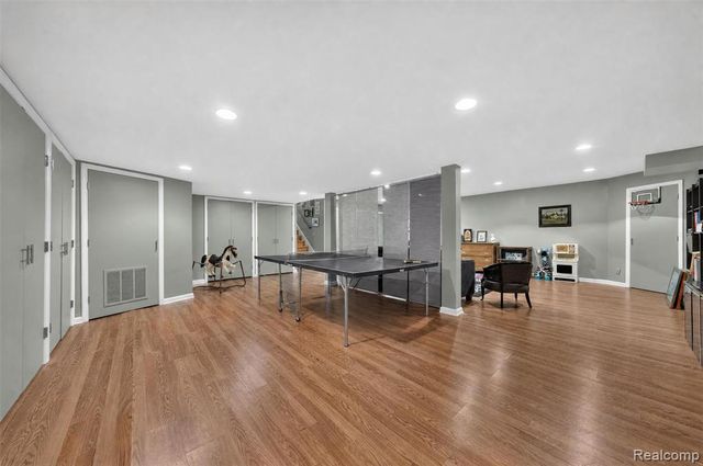7115 Paterese Drive, Bloomfield Hills, MI 48301