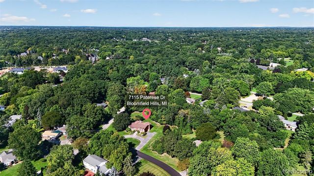 7115 Paterese Drive, Bloomfield Hills, MI 48301