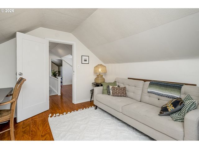 5538 Ne 15TH Ave, Portland, OR 97211
