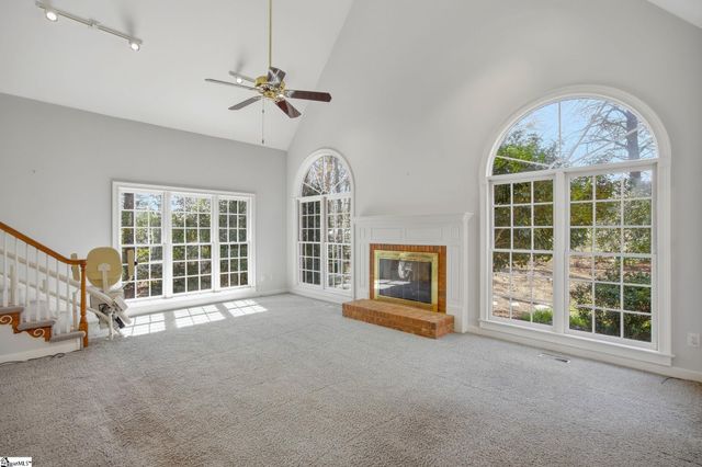 8 Sneed Drive, Taylors, SC 29687