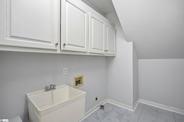 8 Sneed Drive, Taylors, SC 29687