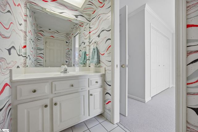 8 Sneed Drive, Taylors, SC 29687