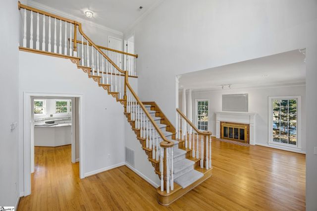 8 Sneed Drive, Taylors, SC 29687