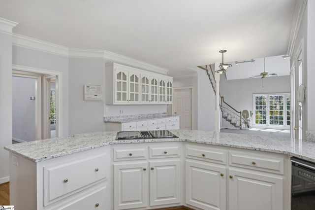 8 Sneed Drive, Taylors, SC 29687