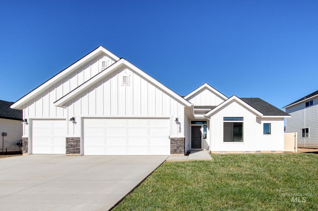 5290 E Grizzly St, Nampa, ID 83687