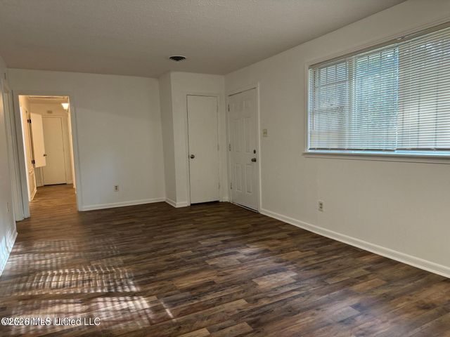 3144 Woodville Circle, Jackson, MS 39212