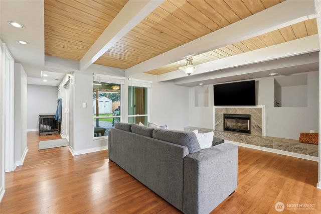 32130 27th Avenue SW, Federal Way, WA 98023