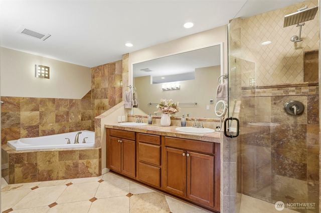 32130 27th Avenue SW, Federal Way, WA 98023