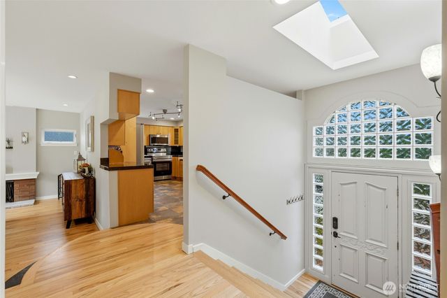 32130 27th Avenue SW, Federal Way, WA 98023