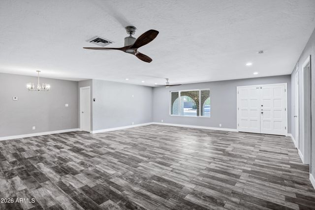 2901 W NORTHVIEW Avenue, Phoenix, AZ 85051