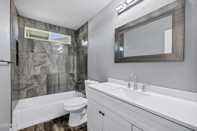 2901 W NORTHVIEW Avenue, Phoenix, AZ 85051