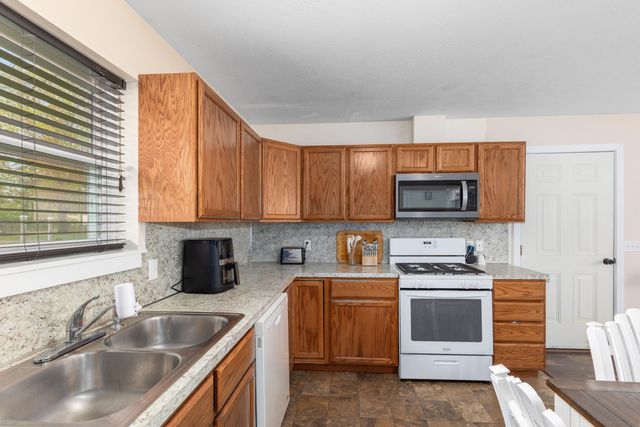 3294 Butternut Drive, Holland, MI 49424