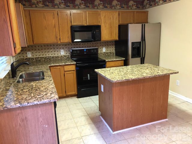 7528 Double Springs Court, Charlotte, NC 28262