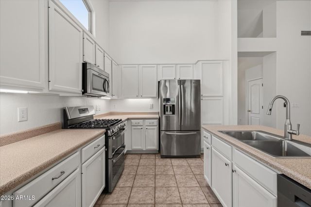 6422 E BLANCHE Drive, Scottsdale, AZ 85254