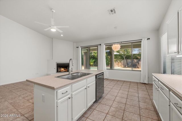 6422 E BLANCHE Drive, Scottsdale, AZ 85254