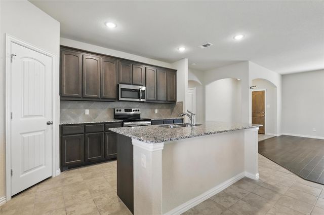 240 Springwood Ranch Loop, Springtown, TX 76082