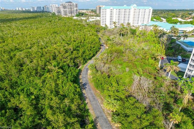 5550 Heron Point DR 1201, Naples, FL 34108