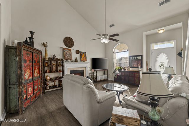 14040 Seymour Drive, D'iberville, MS 39540