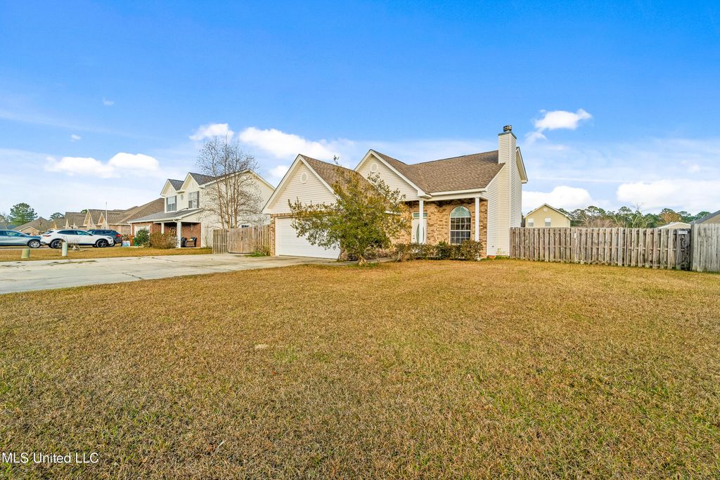 14040 Seymour Drive, D'iberville, MS 39540