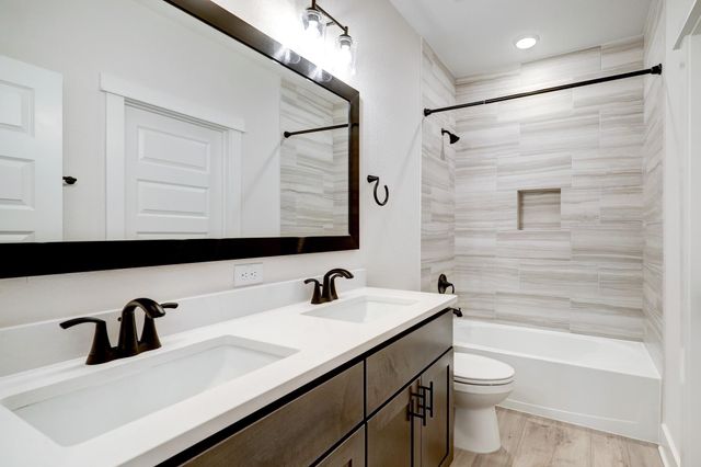 3105 Somerset Levens Lane, Houston, TX 77055