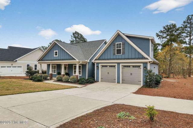127 Longleaf Drive, West End, NC 27376