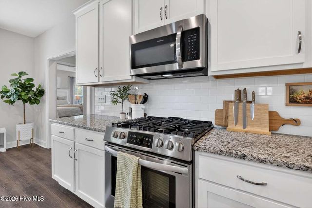 127 Longleaf Drive, West End, NC 27376