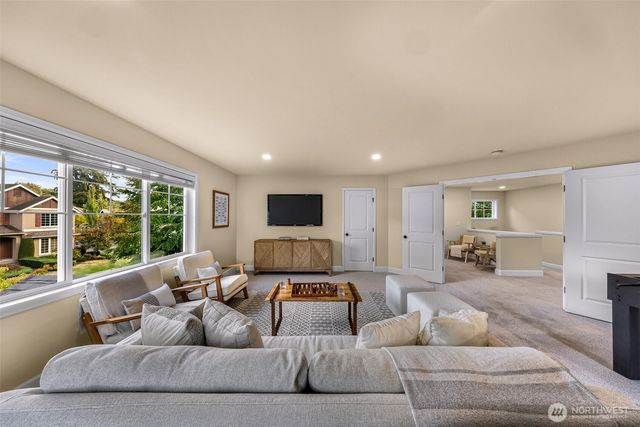 12019 178th Place NE, Redmond, WA 98052