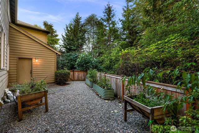 12019 178th Place NE, Redmond, WA 98052