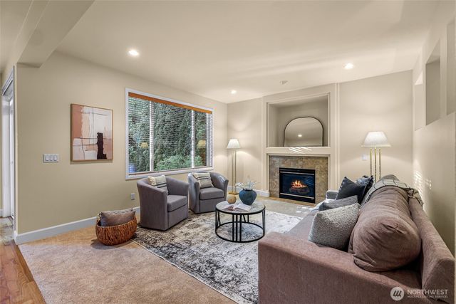 12019 178th Place NE, Redmond, WA 98052