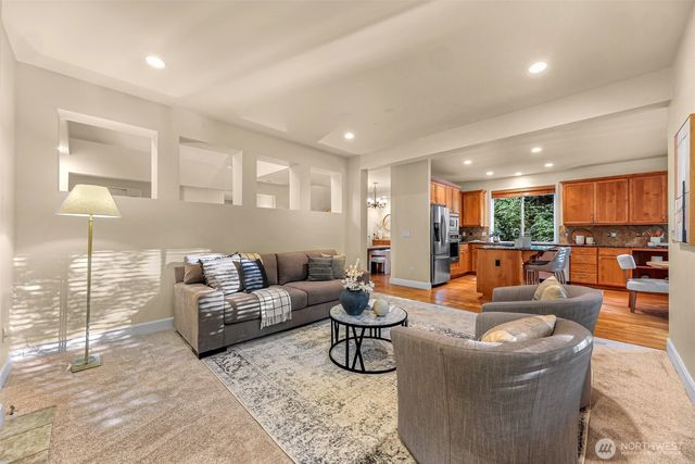 12019 178th Place NE, Redmond, WA 98052