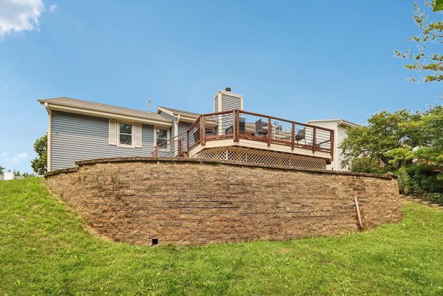 2729 Brighton DRIVE, Waukesha, WI 53188