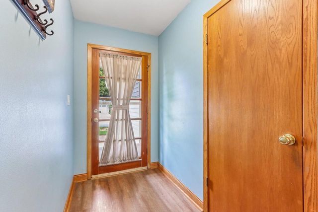 2729 Brighton DRIVE, Waukesha, WI 53188