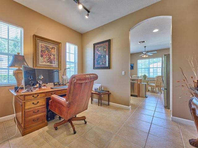 530 COMMONS Drive, Palm Beach Gardens, FL 33418