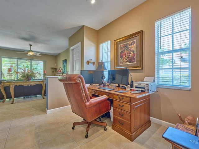530 COMMONS Drive, Palm Beach Gardens, FL 33418