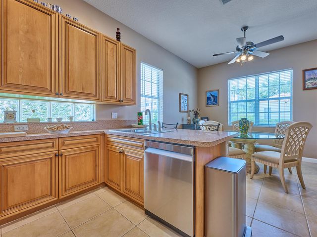 530 COMMONS Drive, Palm Beach Gardens, FL 33418